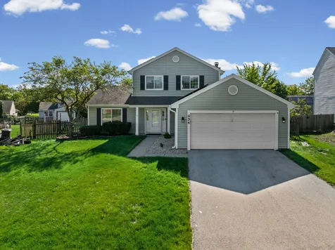 454 Danbury Drive Carol Stream IL 60188