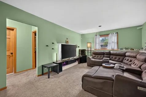11515 Cedarbrook Road Roscoe IL 61073