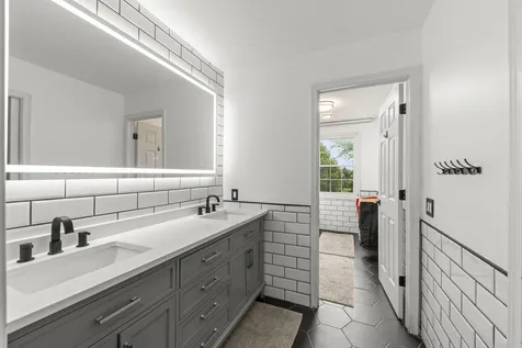 919 Abbey Court Sugar Grove IL 60554