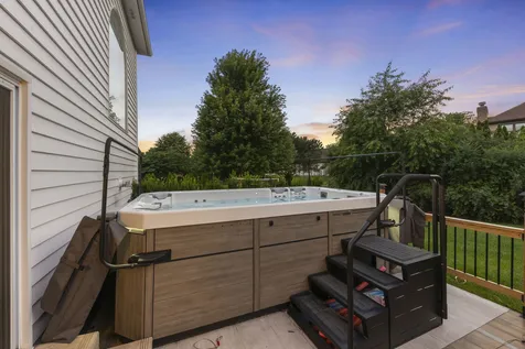 919 Abbey Court Sugar Grove IL 60554