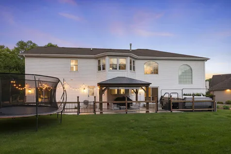 919 Abbey Court Sugar Grove IL 60554