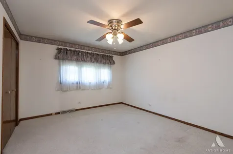 9525 South Kolin Avenue Oak Lawn IL 60453