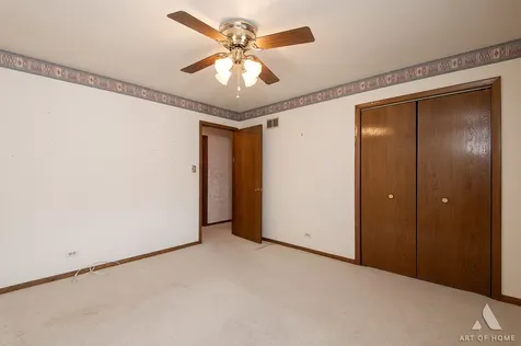 9525 South Kolin Avenue Oak Lawn IL 60453