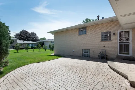9525 South Kolin Avenue Oak Lawn IL 60453