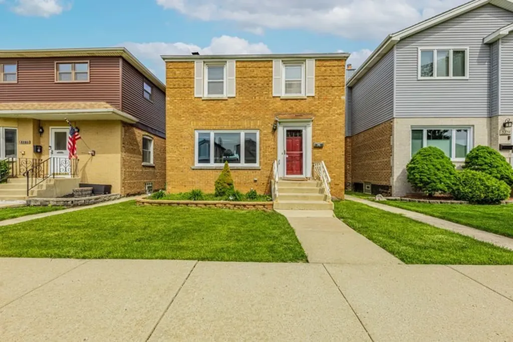 5227 South Neenah Avenue Chicago IL 60638