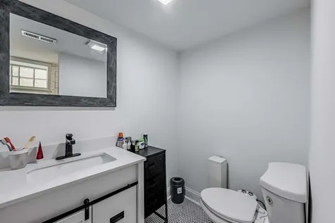 5227 South Neenah Avenue Chicago IL 60638