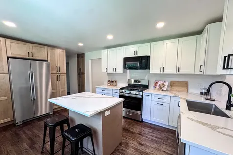 129 Monument Avenue Barrington IL 60010