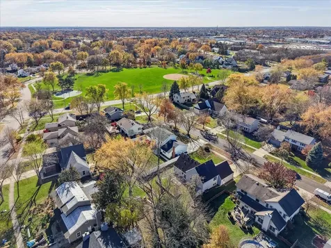 122 Encina Drive Naperville IL 60540