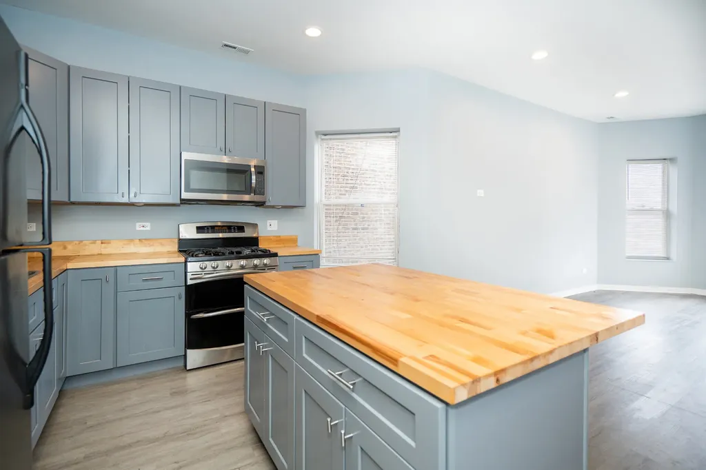 5419 South Wabash Avenue Chicago IL 60615