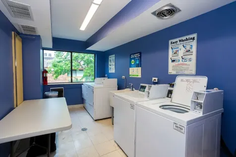 925 Spring Hill Drive Northbrook IL 60062