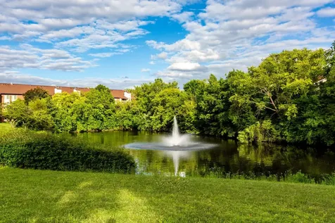 925 Spring Hill Drive Northbrook IL 60062