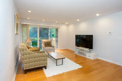 925 Spring Hill Drive Northbrook IL 60062
