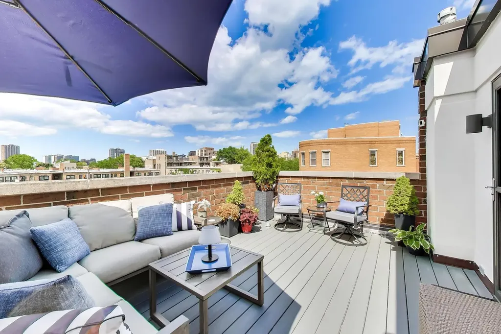 2868 North Orchard Street Chicago IL 60657