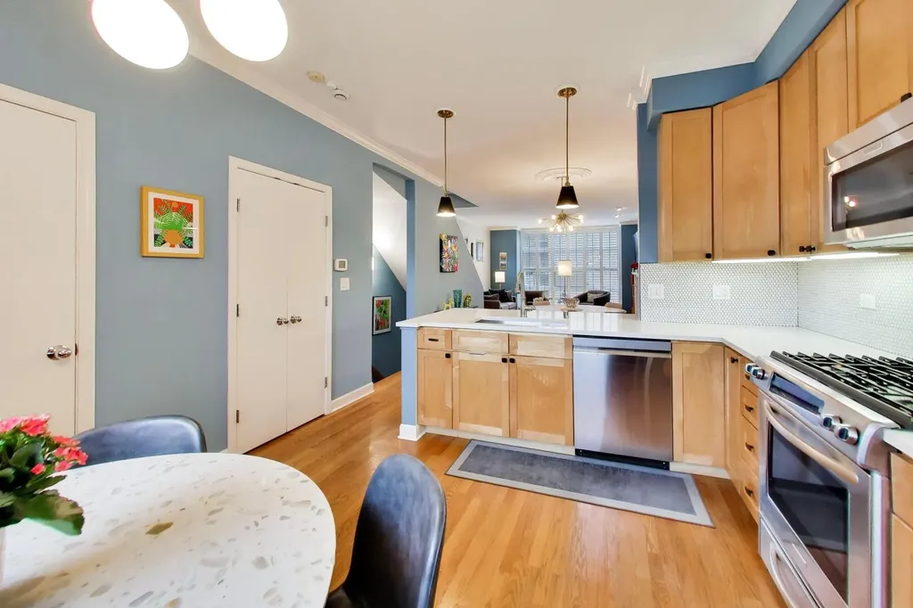 2868 North Orchard Street Chicago IL 60657