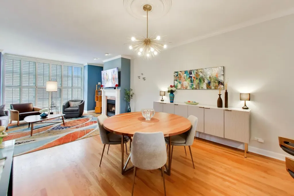 2868 North Orchard Street Chicago IL 60657