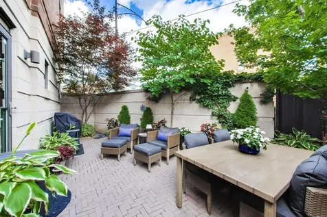 2868 North Orchard Street Chicago IL 60657