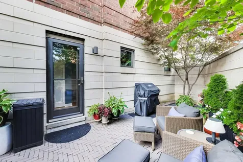 2868 North Orchard Street Chicago IL 60657