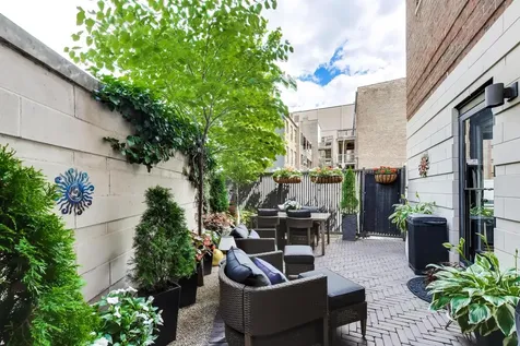 2868 North Orchard Street Chicago IL 60657
