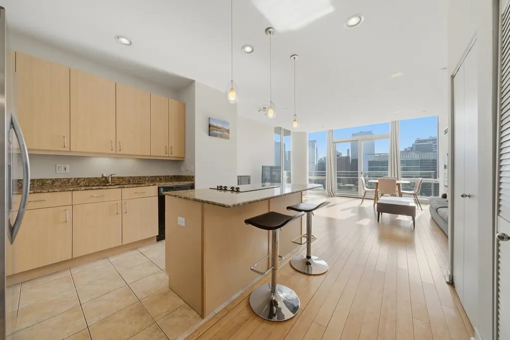 737 West Washington Boulevard Chicago IL 60661