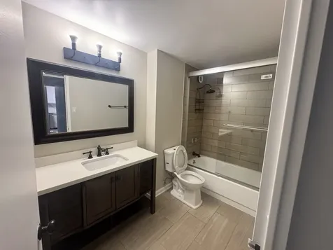 211 East Ohio Street Chicago IL 60611