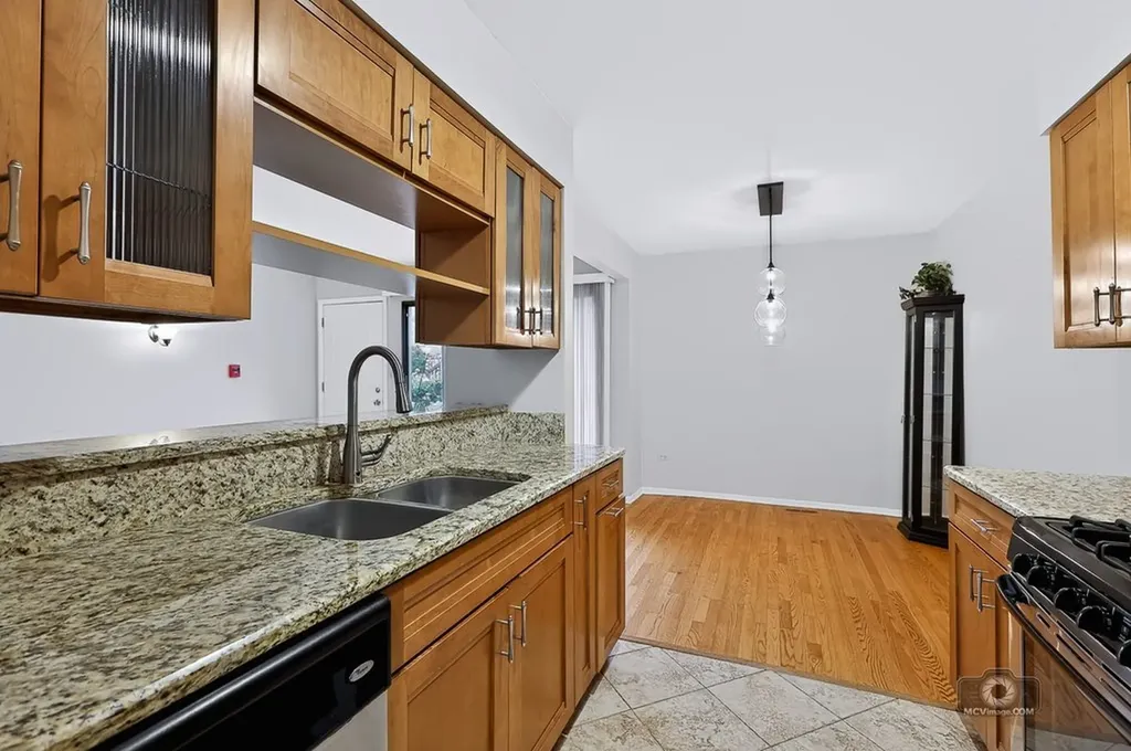 8334 Portsmouth Drive Darien IL 60561