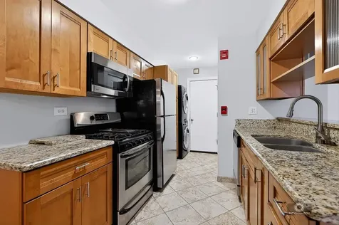 8334 Portsmouth Drive Darien IL 60561