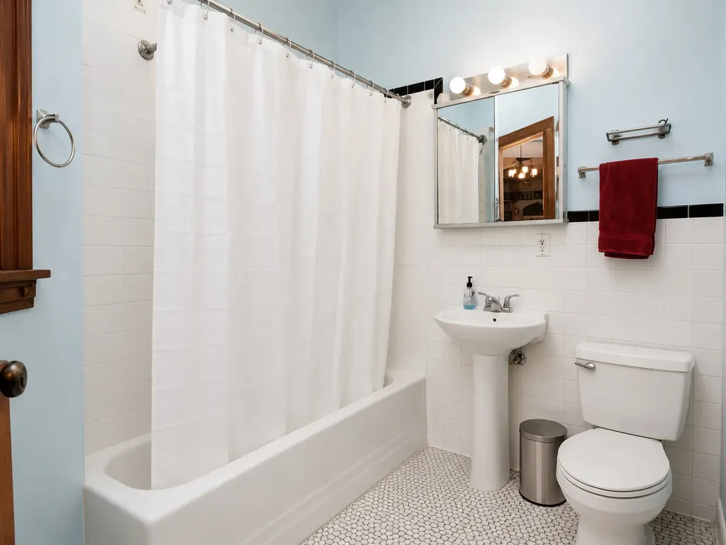 3517 West Palmer Street Chicago IL 60647
