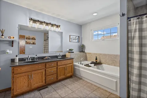 24427 Arrowhead Drive Manhattan IL 60442