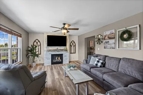 24427 Arrowhead Drive Manhattan IL 60442