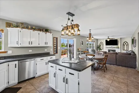 24427 Arrowhead Drive Manhattan IL 60442