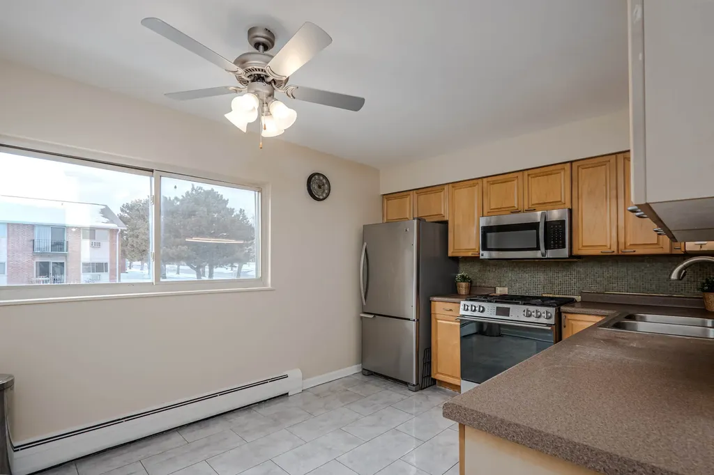 685 East Fullerton Avenue Glendale Heights IL 60139