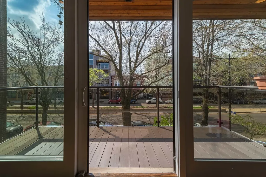 3839 North Ashland Avenue Chicago IL 60613