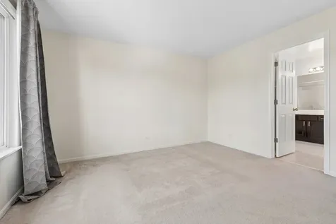 1312 Chesterfield Lane Grayslake IL 60030