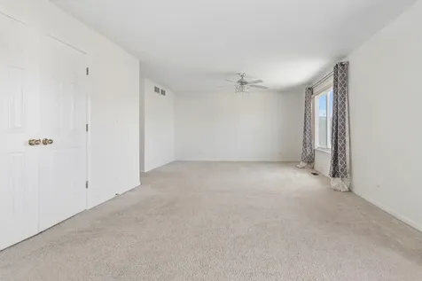 1312 Chesterfield Lane Grayslake IL 60030