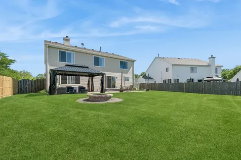 1312 Chesterfield Lane Grayslake IL 60030