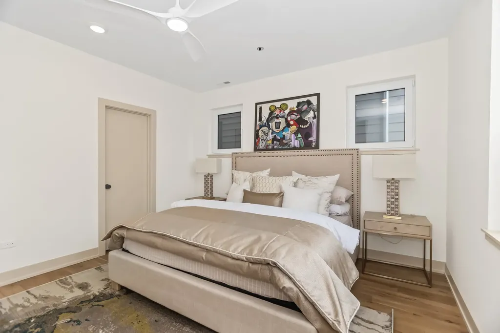 4441 South Vincennes Avenue Chicago IL 60653
