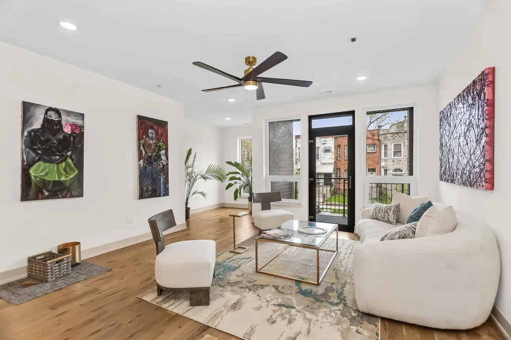 4441 South Vincennes Avenue Chicago IL 60653