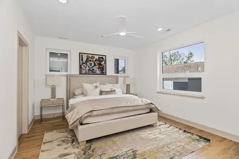 4441 South Vincennes Avenue Chicago IL 60653