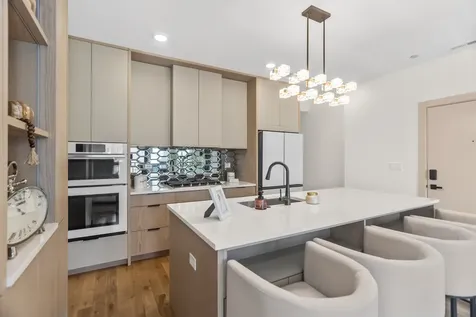 4441 South Vincennes Avenue Chicago IL 60653