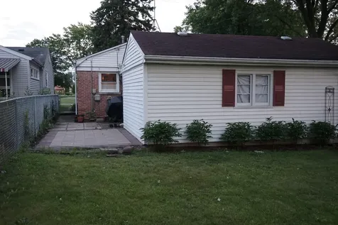 556 Crestwood Drive Des Plaines IL 60016