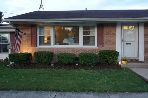 556 Crestwood Drive Des Plaines IL 60016