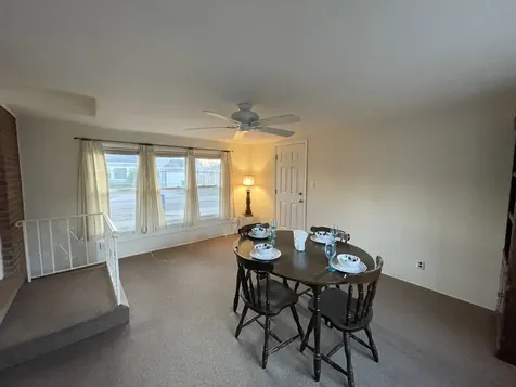 556 Crestwood Drive Des Plaines IL 60016