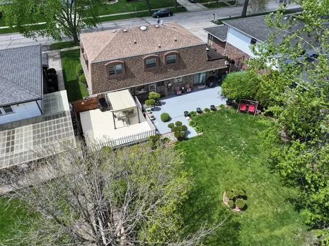 10347 South Alta Drive Palos Hills IL 60465