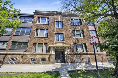 916 West Waveland Avenue Chicago IL 60613