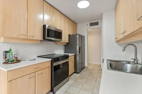 400 East Ohio Street Chicago IL 60611