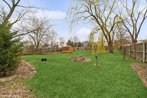 18 Ascot Lane Streamwood IL 60107
