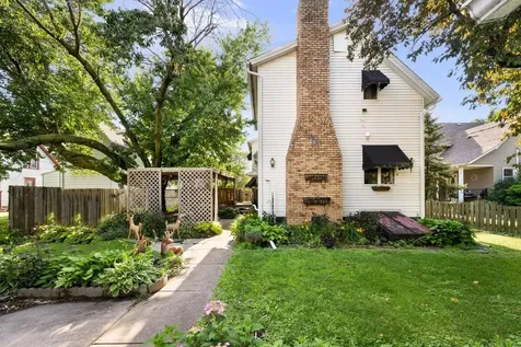 1424 11TH Street A Moline IL 61265