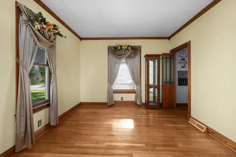 1424 11TH Street A Moline IL 61265