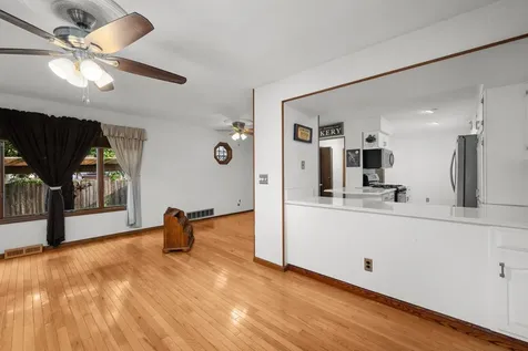 1424 11TH Street A Moline IL 61265
