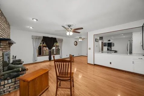 1424 11TH Street A Moline IL 61265